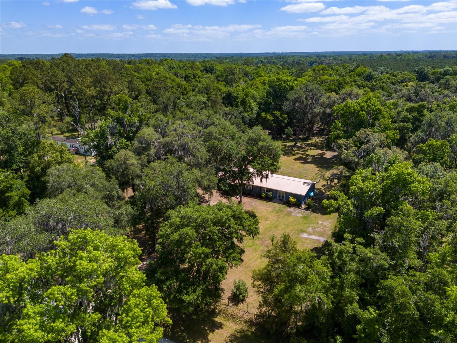 Image 7 of 47 For 18341 142nd Court Road