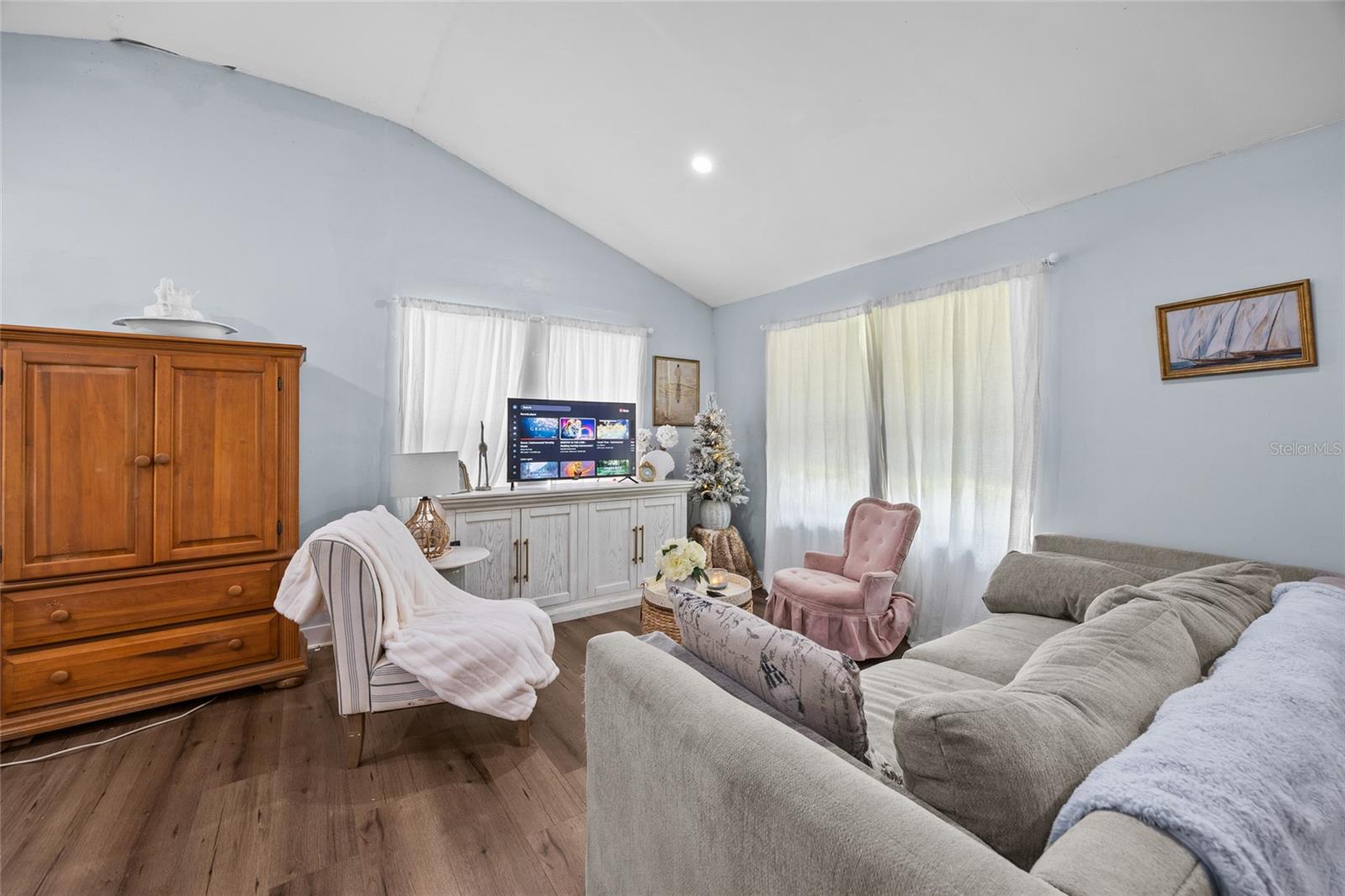 Image 6 of 19 For 21776 57th Avenue