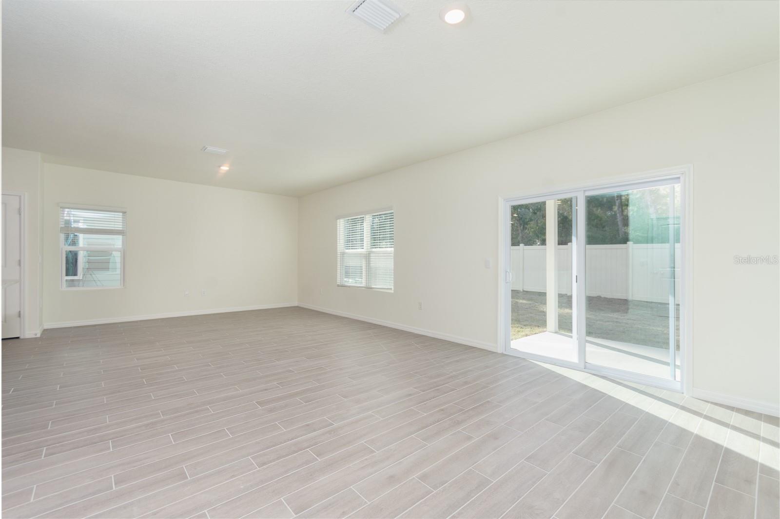 Image 8 of 32 For 4844 51st Way
