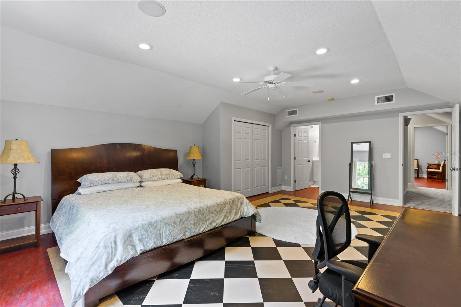 Image 33 of 45 For 4073 21st Terrace
