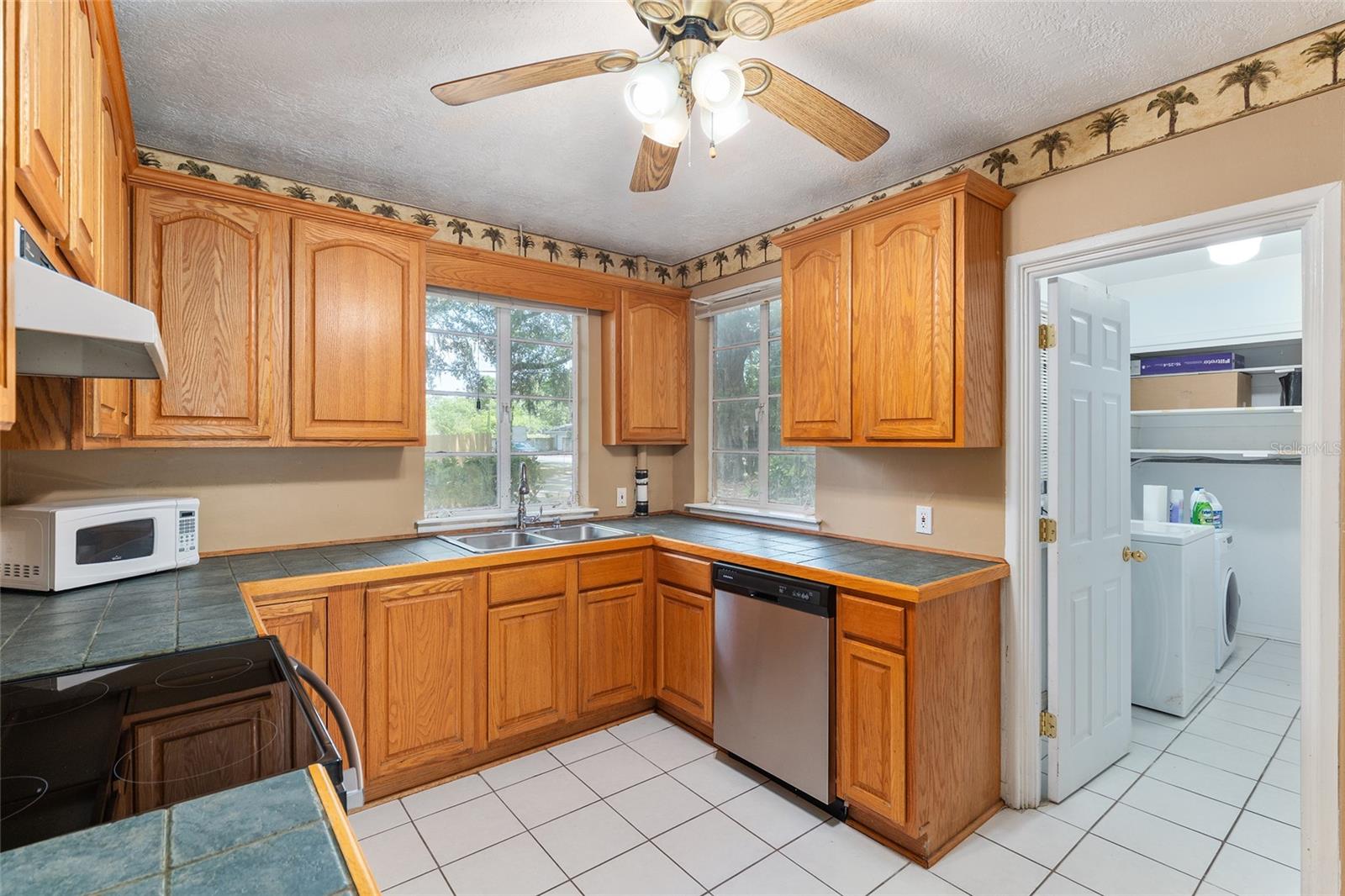 Image 13 of 57 For 806 21st Street