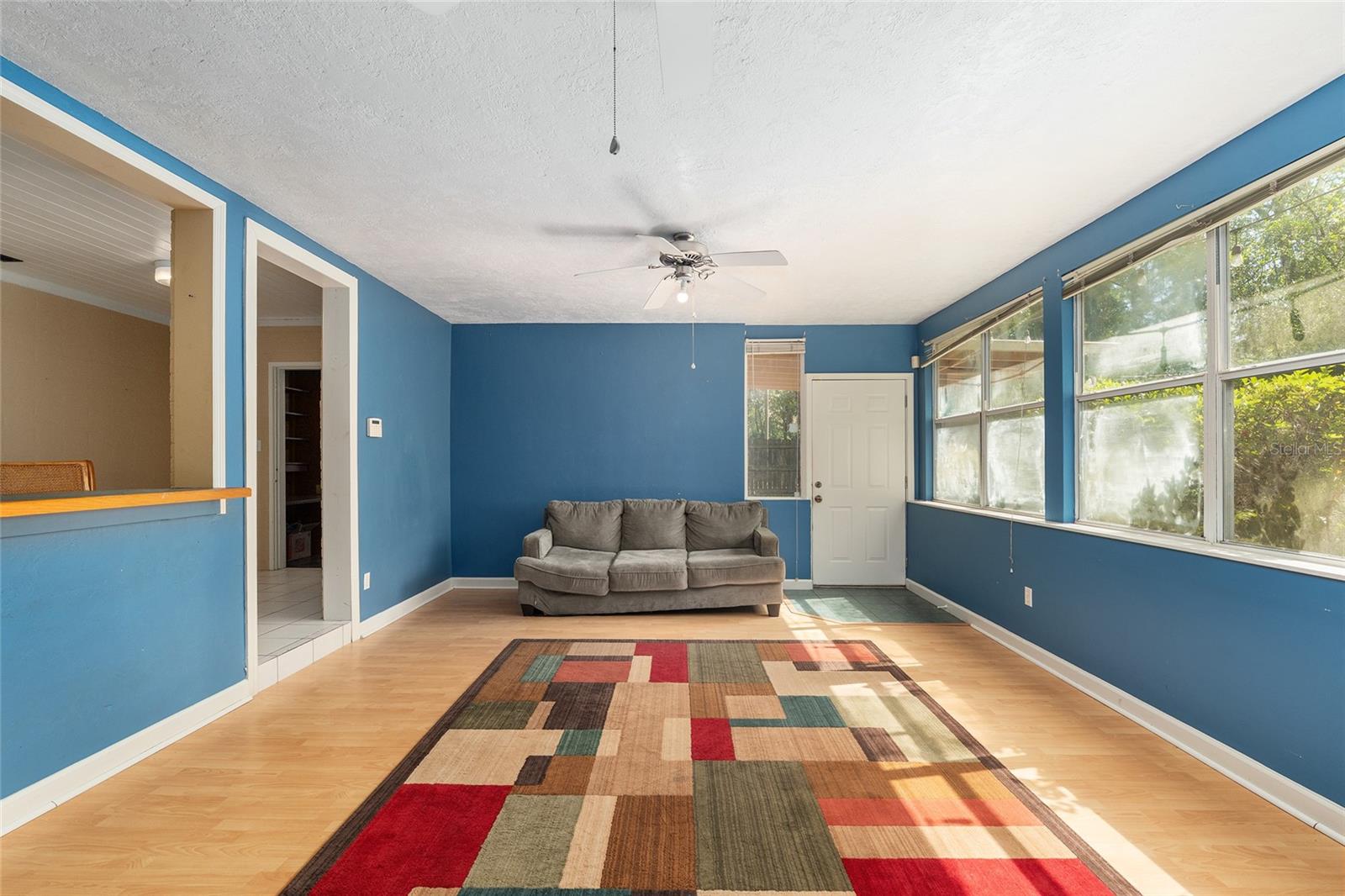 Image 18 of 57 For 806 21st Street