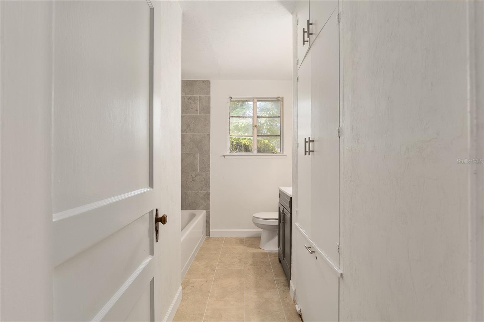 Image 37 of 57 For 806 21st Street