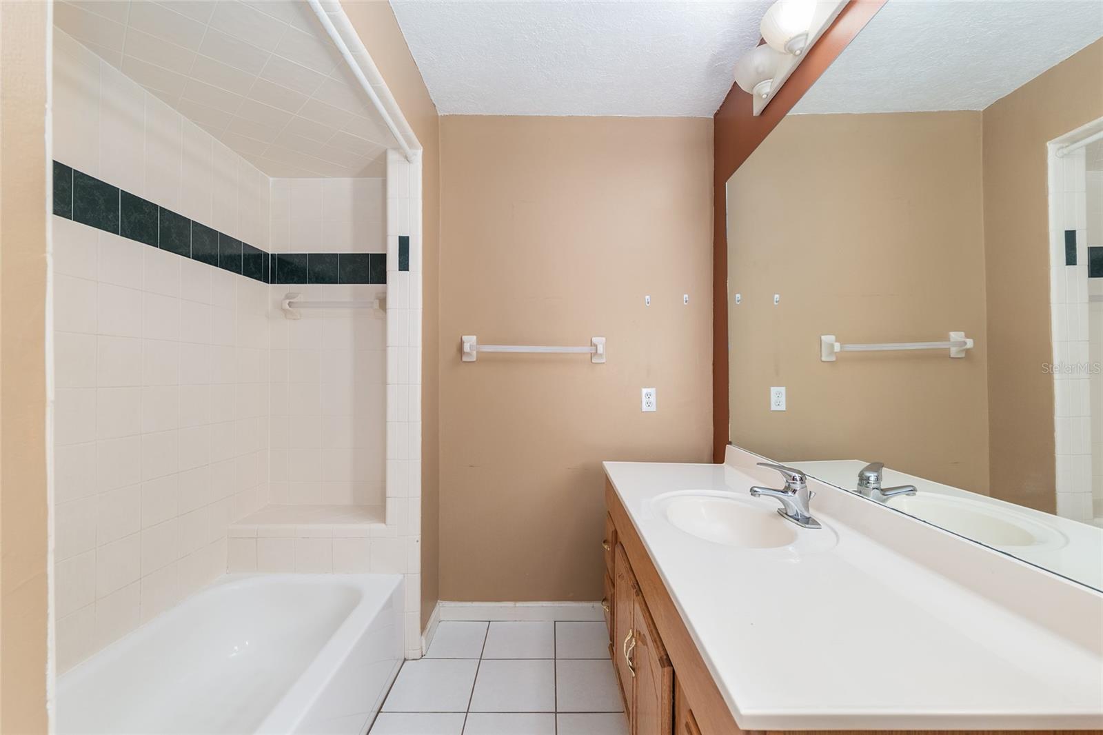Image 44 of 57 For 806 21st Street