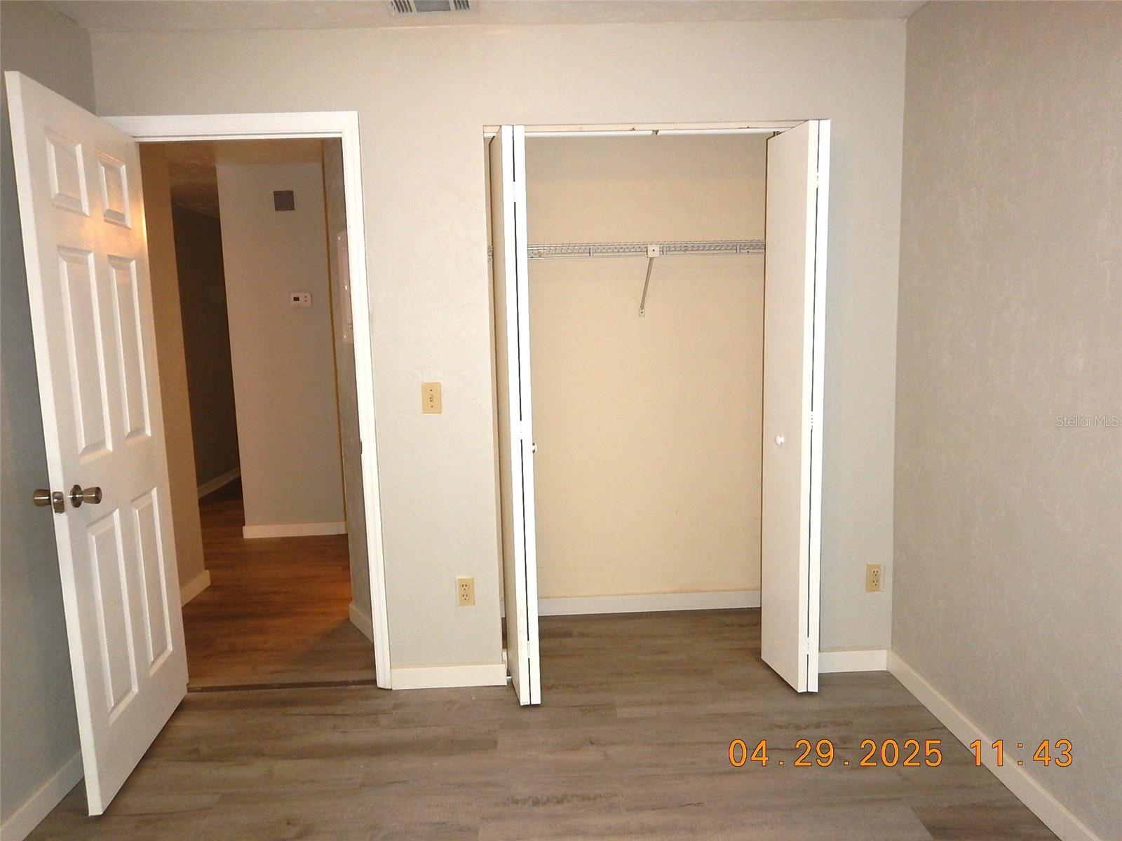 Image 4 of 9 For 3328 52nd Terrace