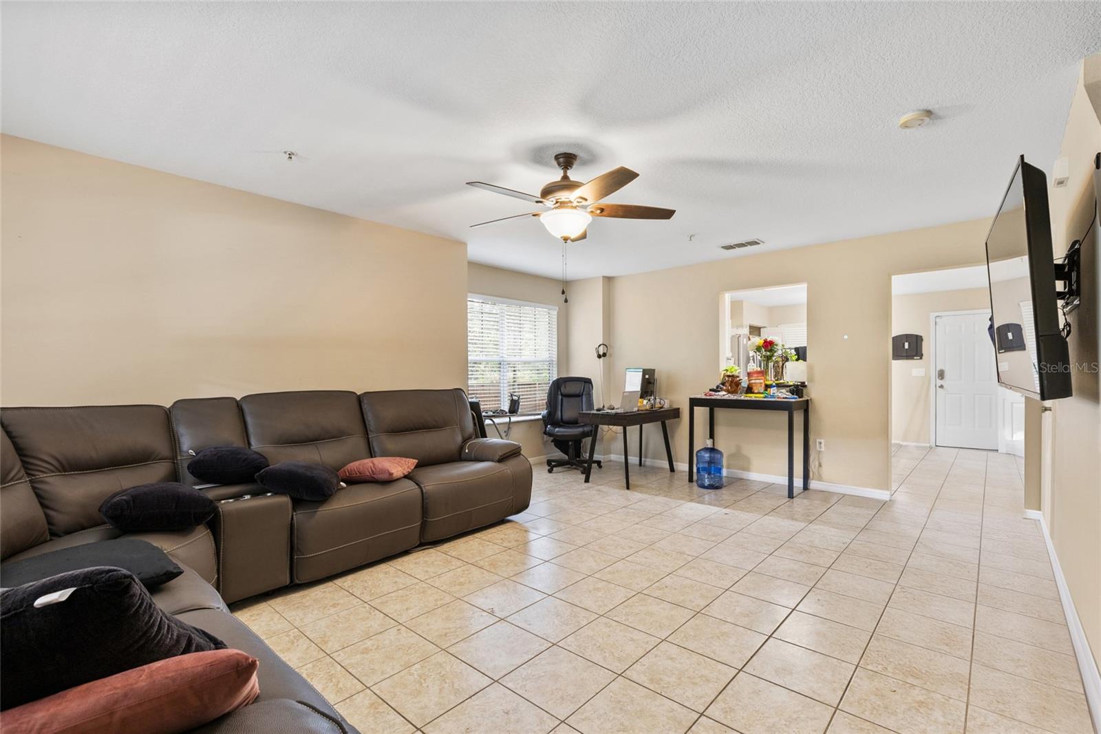 Image 4 of 20 For 4586 48th Way 106