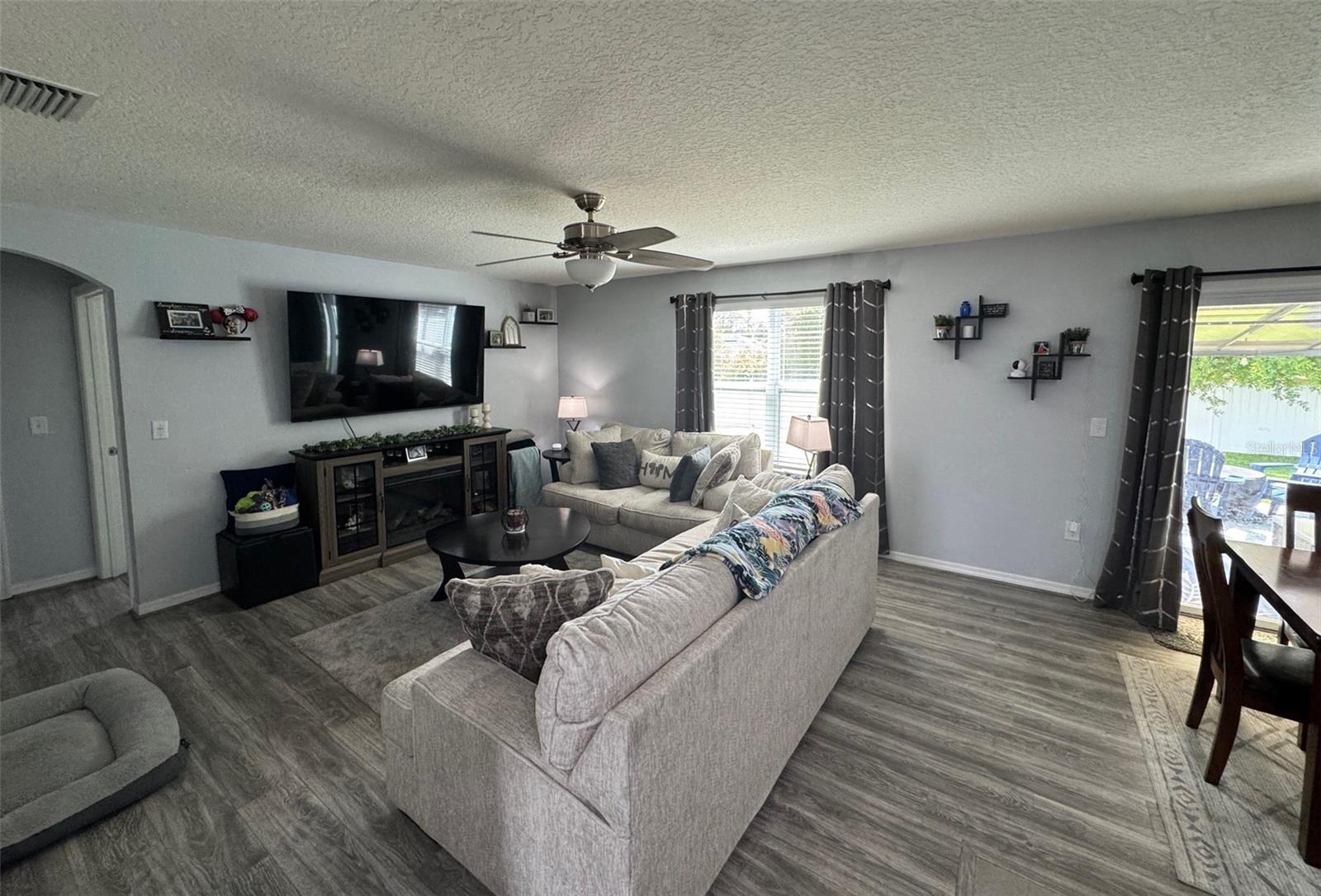 Image 5 of 21 For 890 253rd Drive