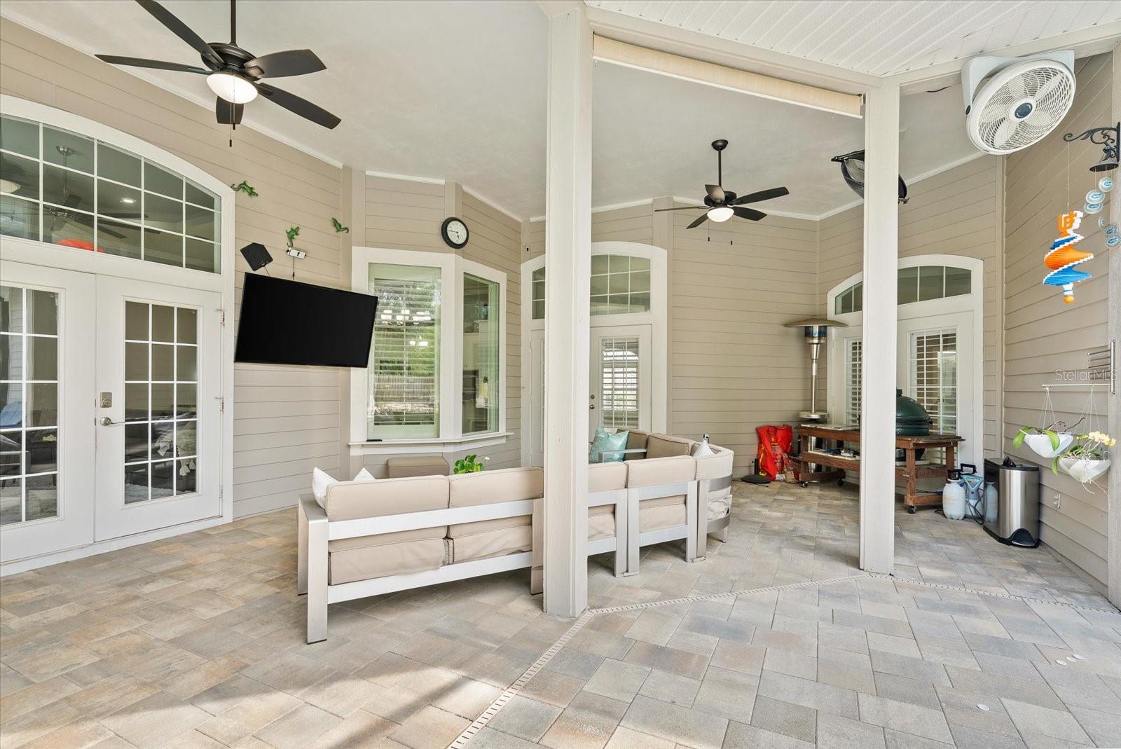 Image 18 of 72 For 8815 11th Avenue