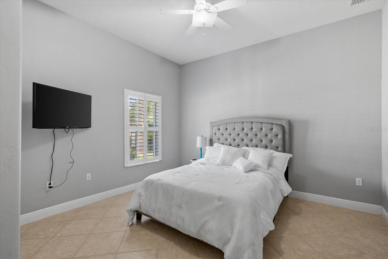 Image 35 of 72 For 8815 11th Avenue