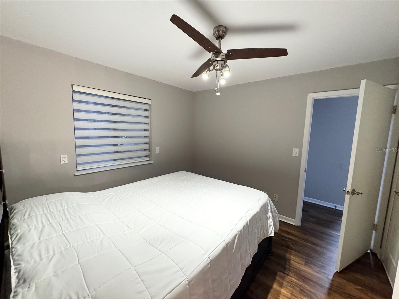 Image 12 of 17 For 105 16th Avenue N103