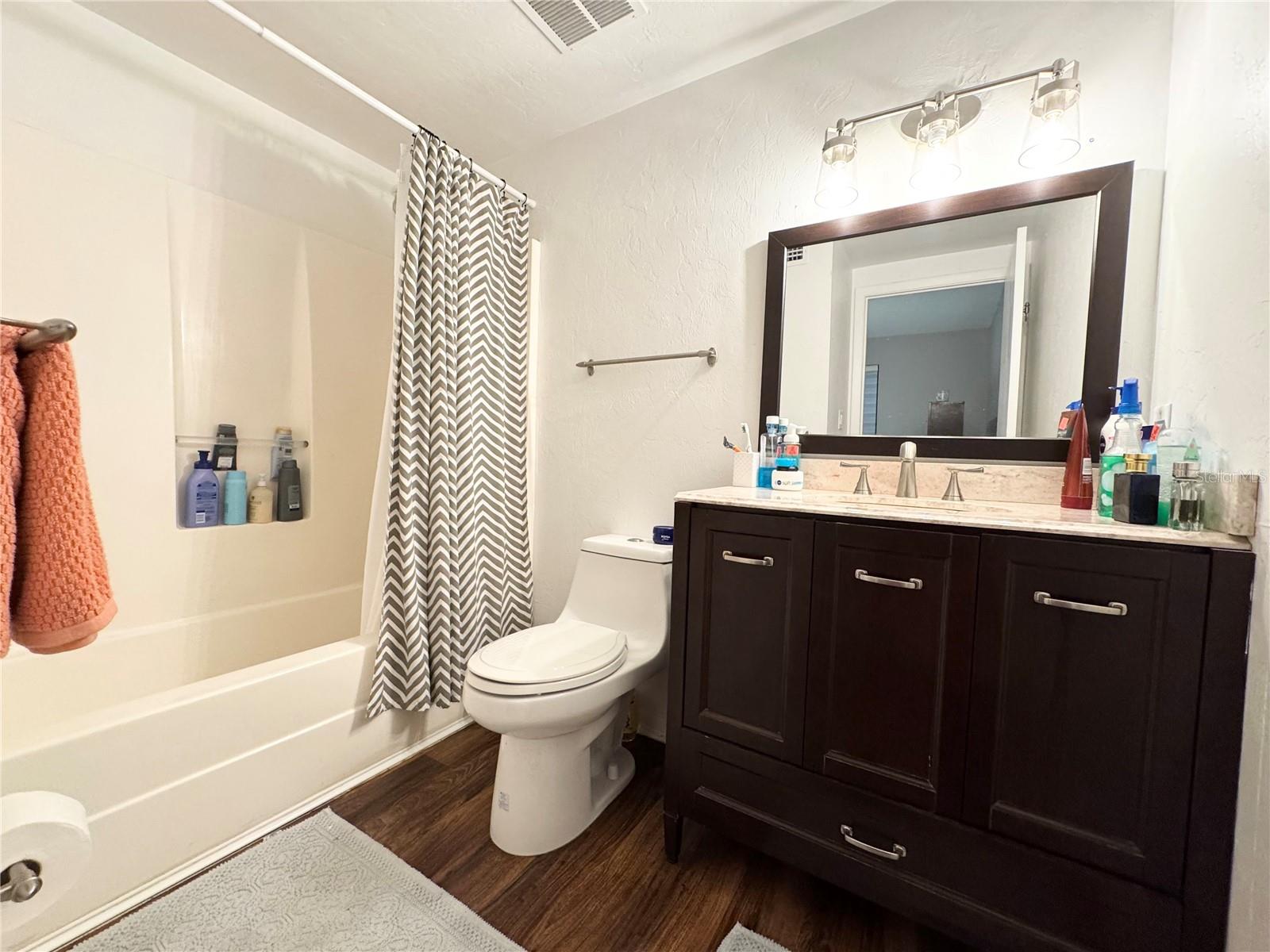 Image 16 of 17 For 105 16th Avenue N103