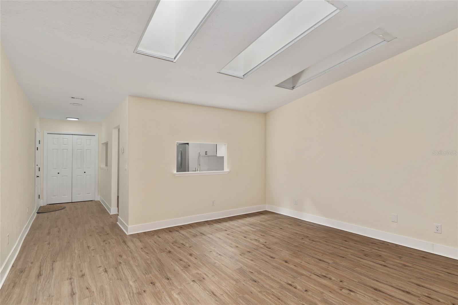 Image 18 of 55 For 1612 19th Circle