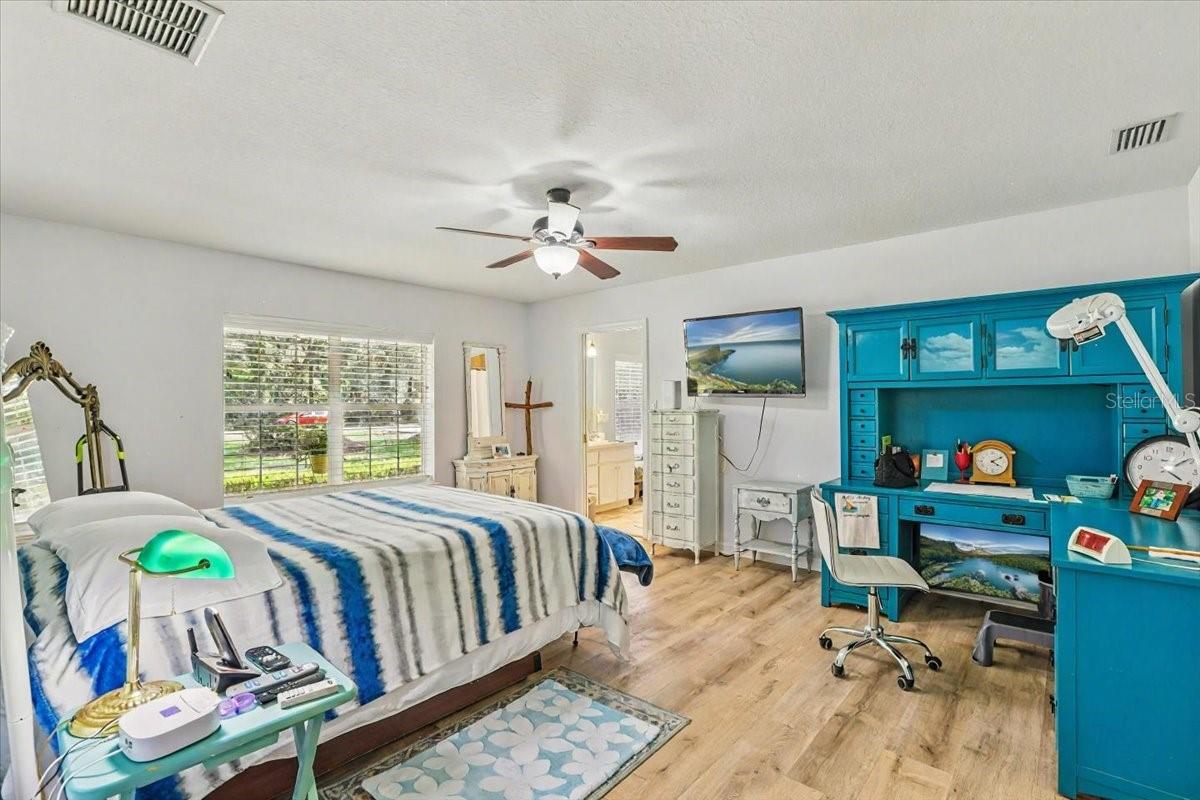 Image 10 of 61 For 7061 112th Place