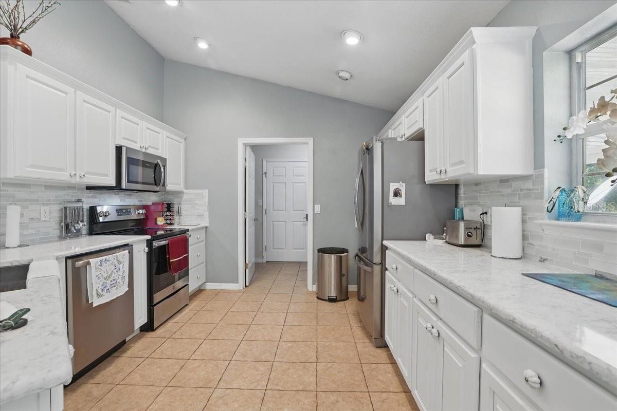 Image 6 of 61 For 7061 112th Place