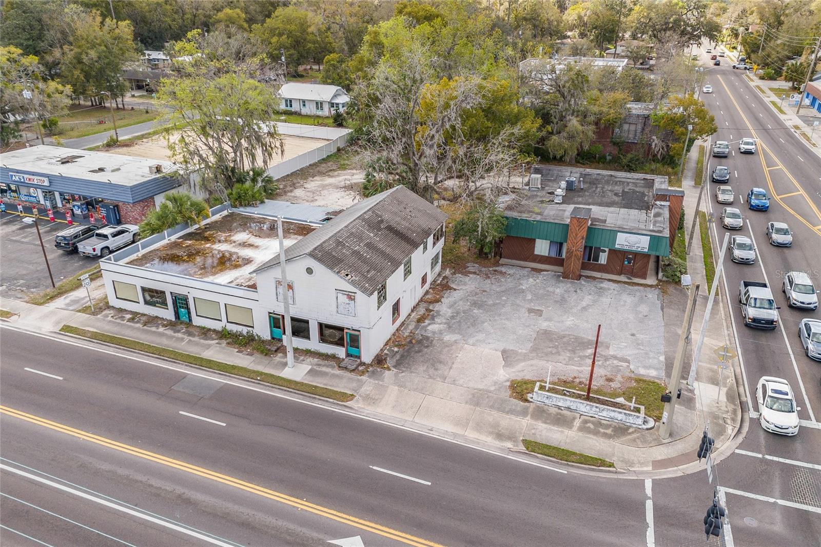 Image 5 of 23 For 2222 6th Street