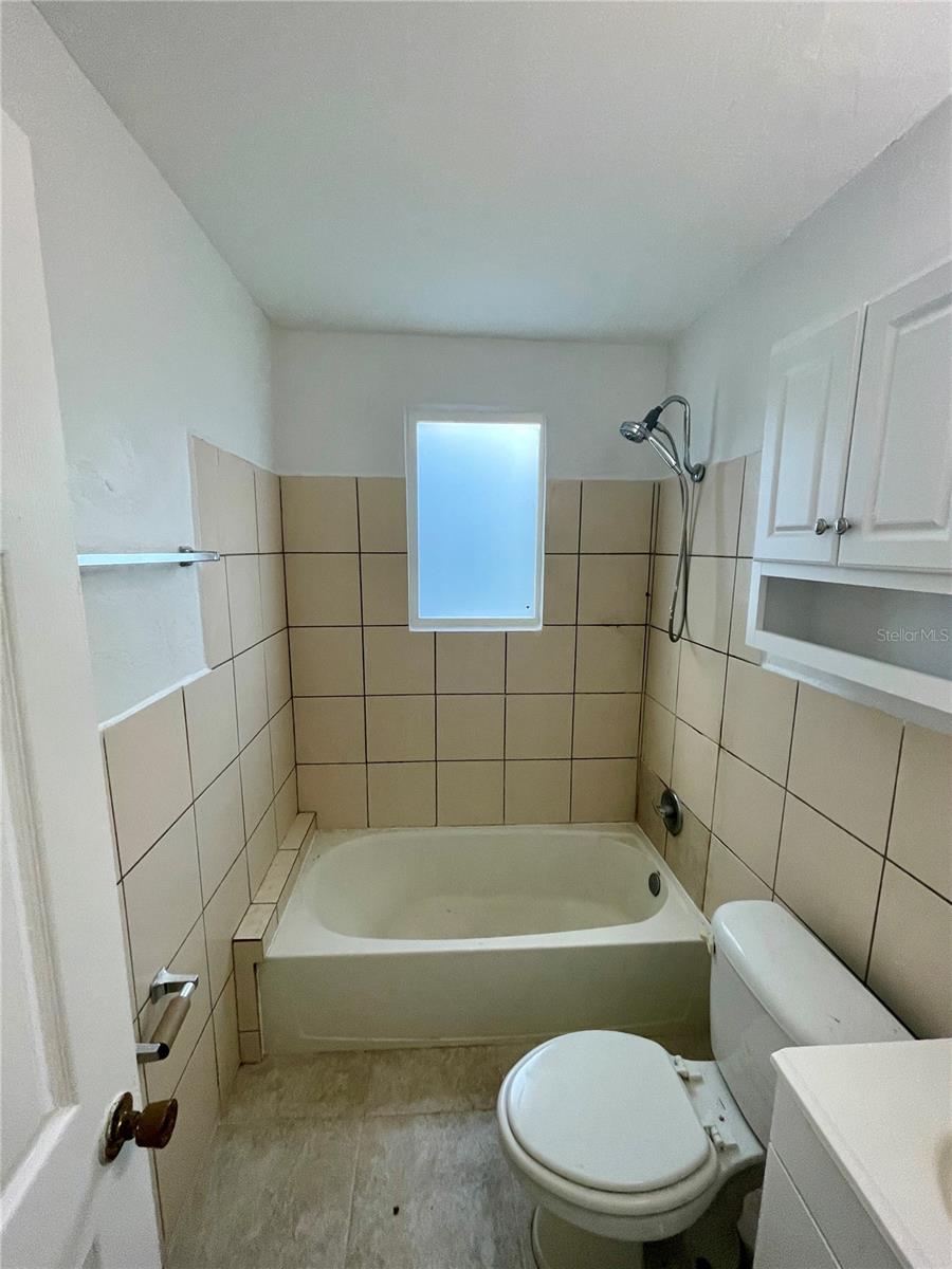Image 8 of 12 For 432 15th Street