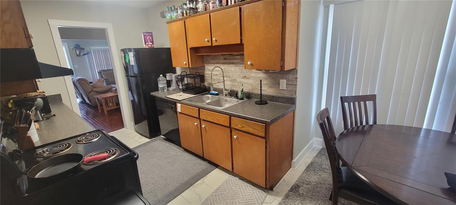 Image 13 of 16 For 924 5th Avenue C