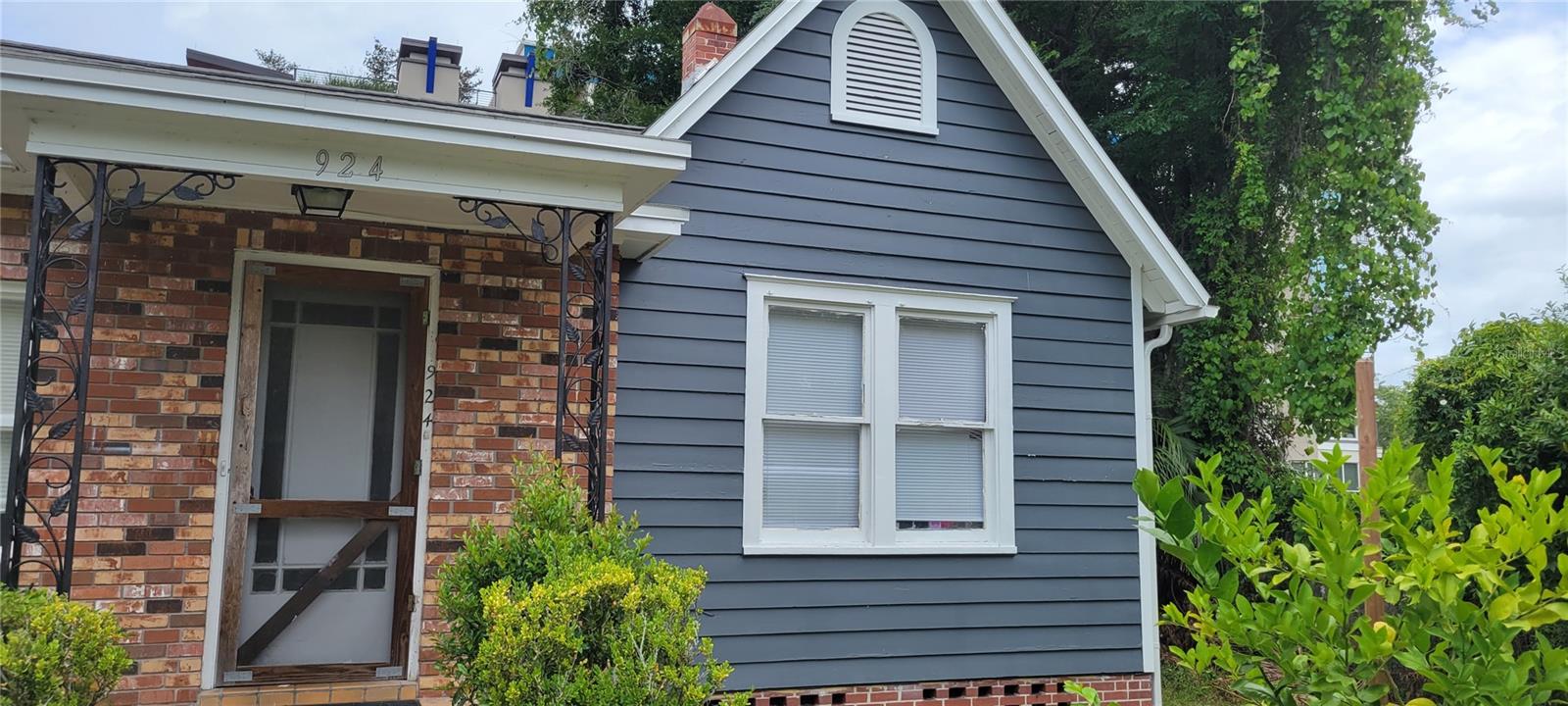Image 16 of 16 For 924 5th Avenue C