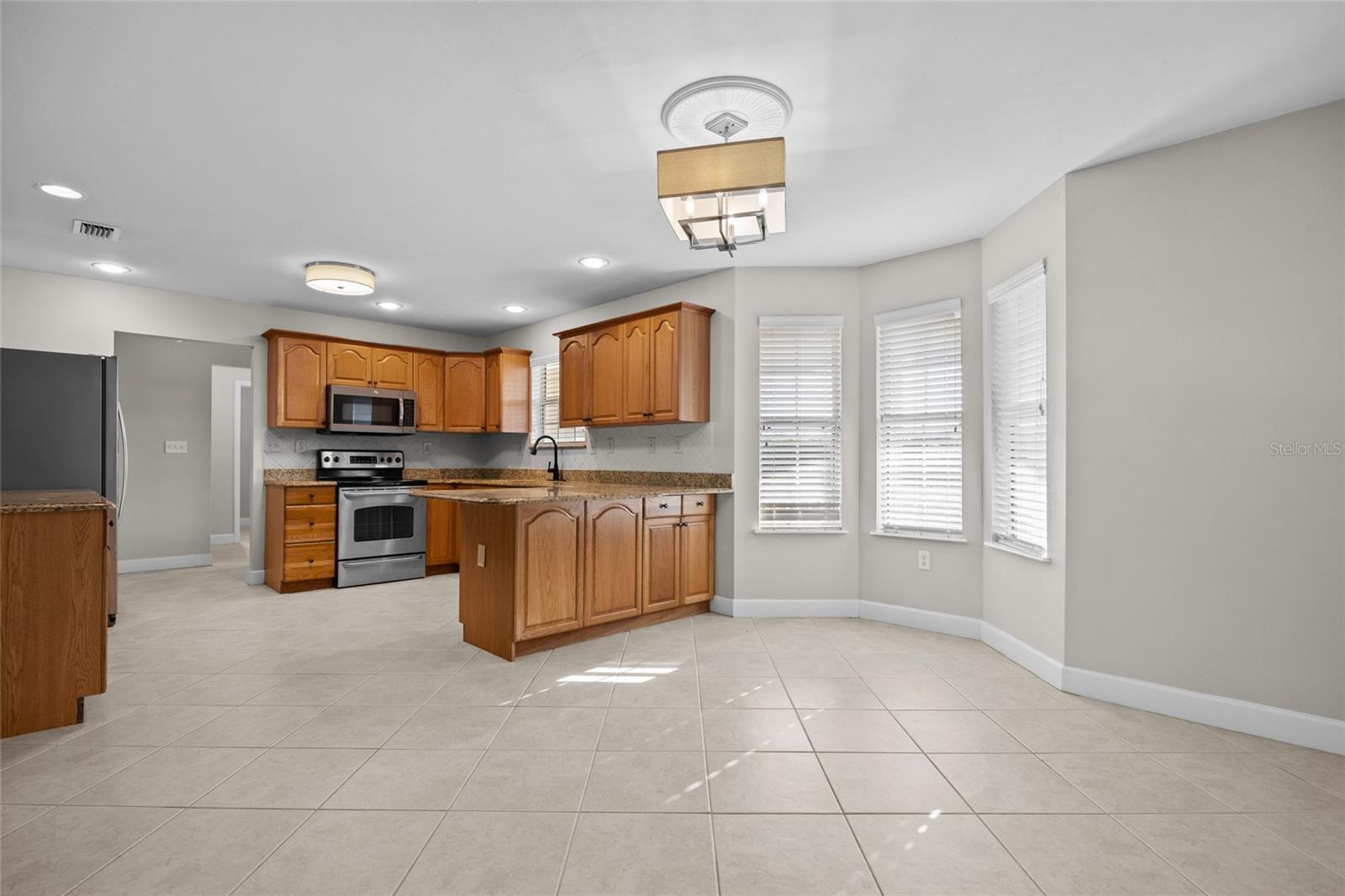Image 4 of 24 For 484 232nd Terrace