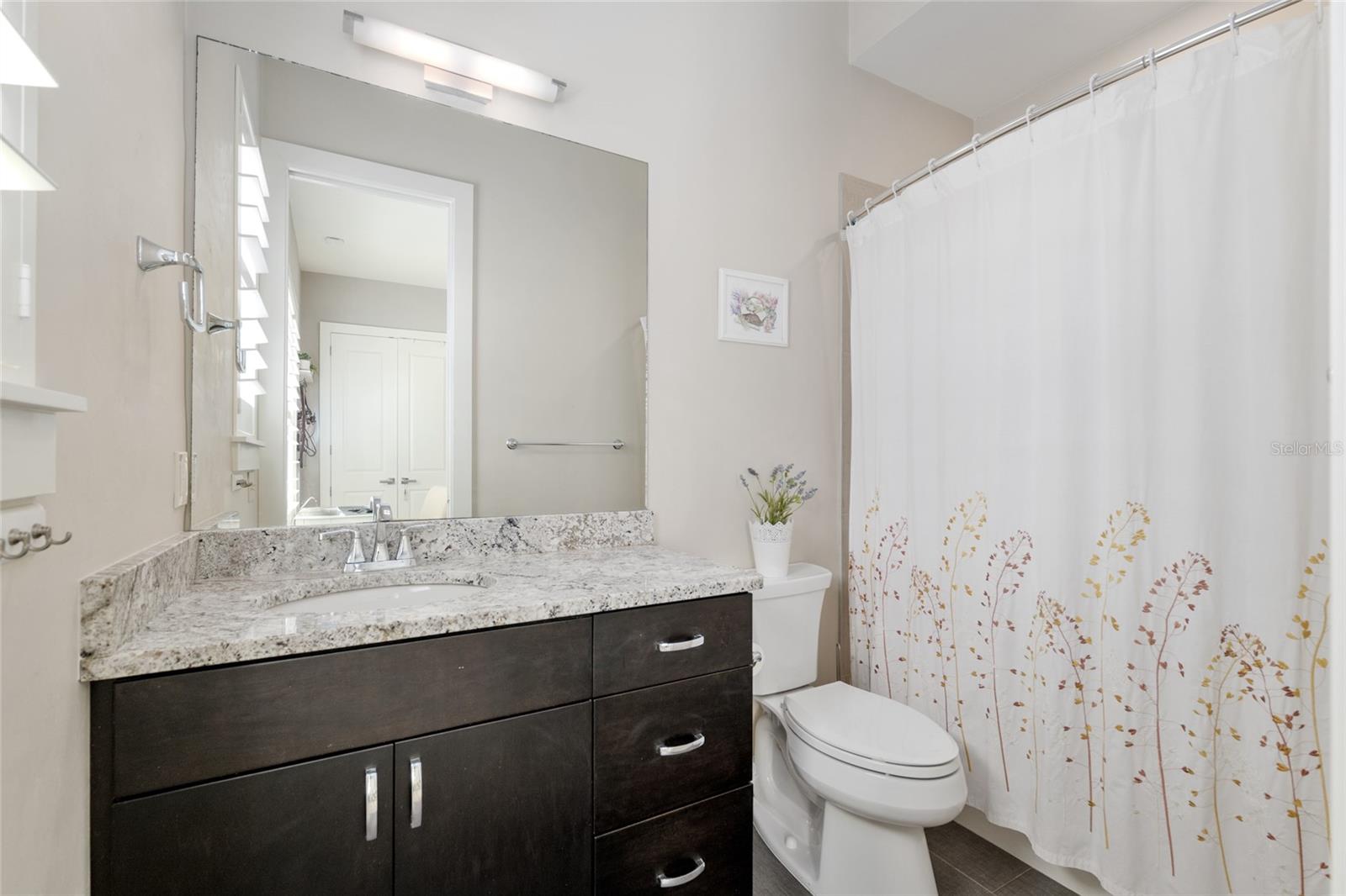 Image 60 of 98 For 10371 27th Place