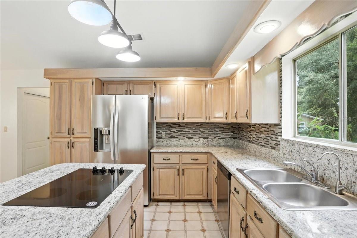 Image 18 of 43 For 7800 24th Avenue