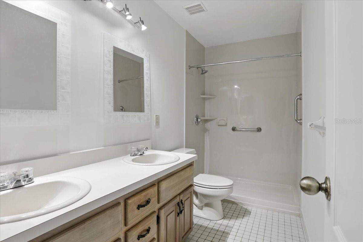 Image 30 of 43 For 7800 24th Avenue