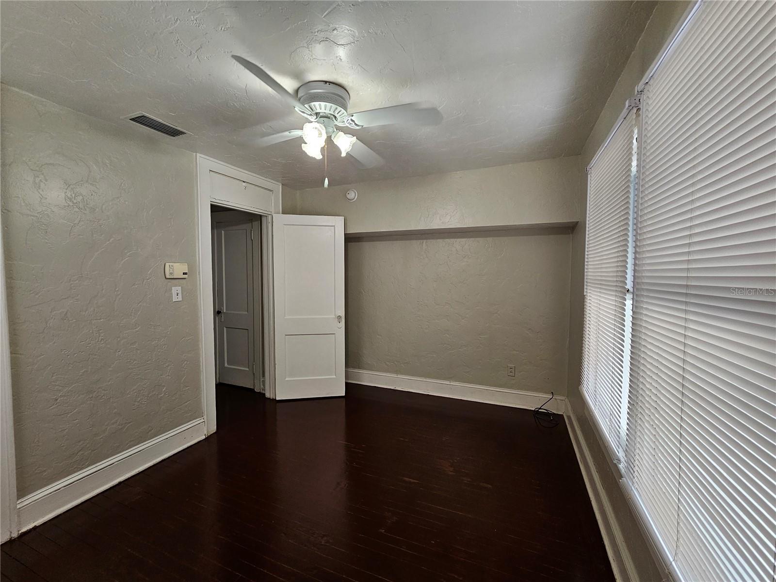 Image 26 of 29 For 924 5th Avenue B