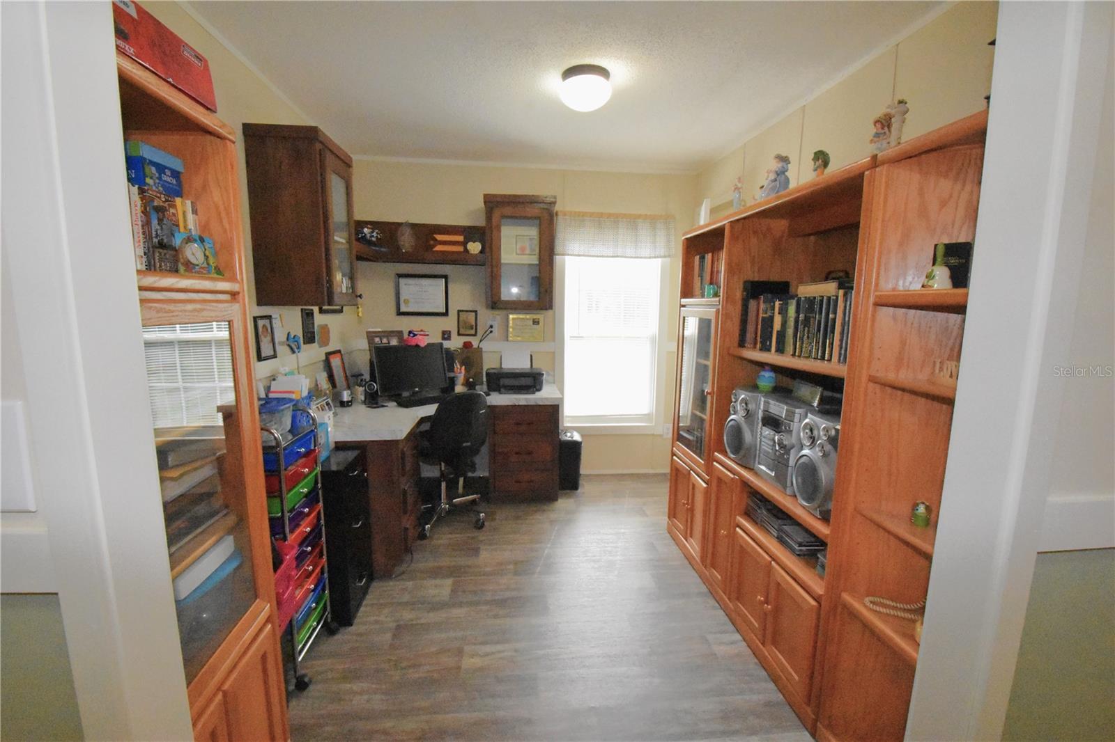 Image 32 of 81 For 6931 77th Avenue