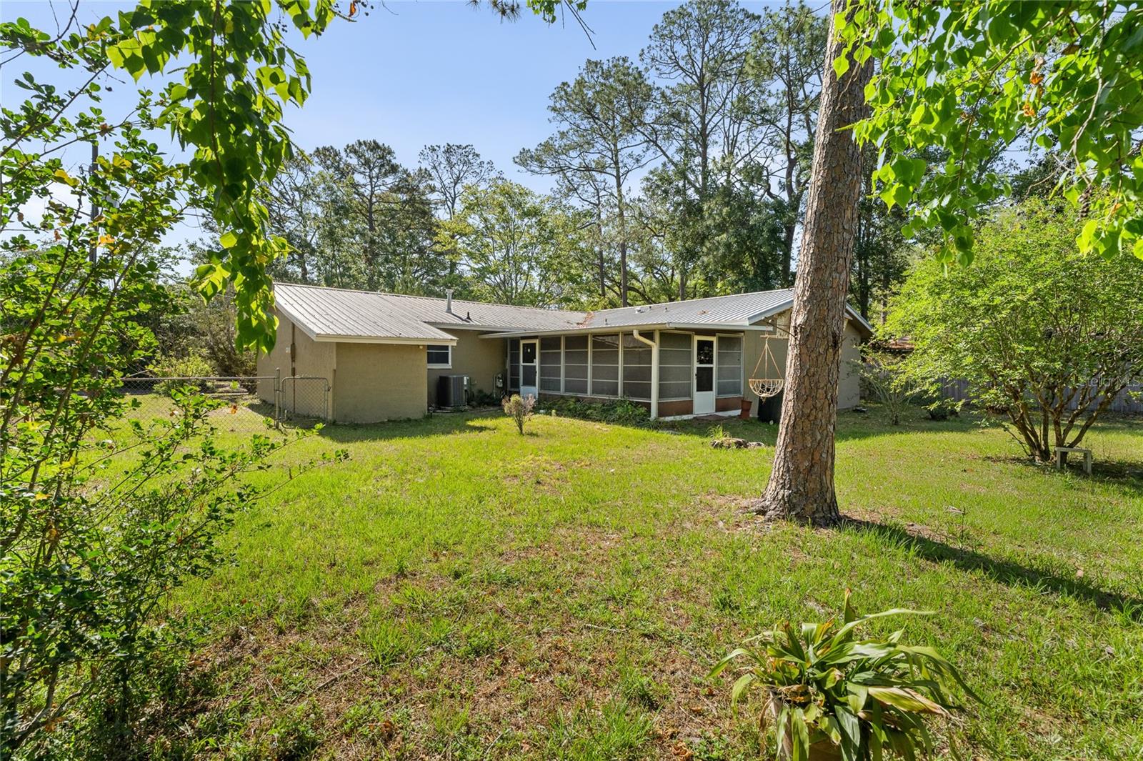 Image 6 of 40 For 5620 25th Street
