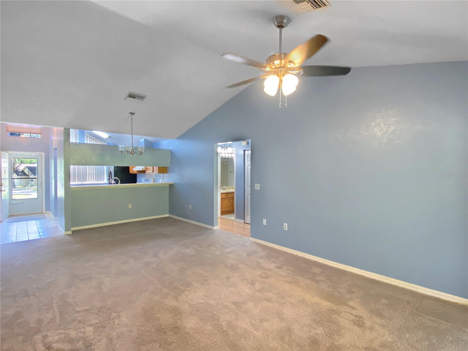 Image 5 of 19 For 3411 103rd Drive