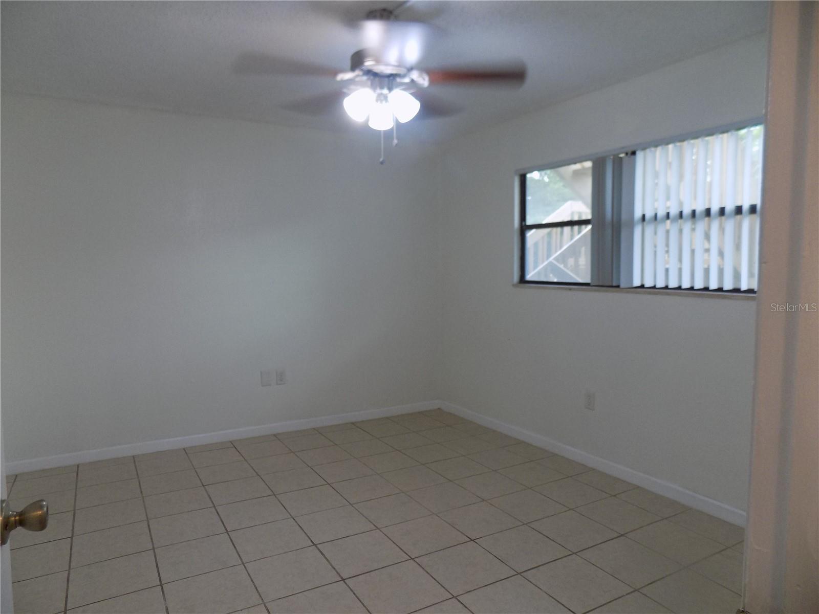 Image 15 of 60 For 2811 Archer Road W 191