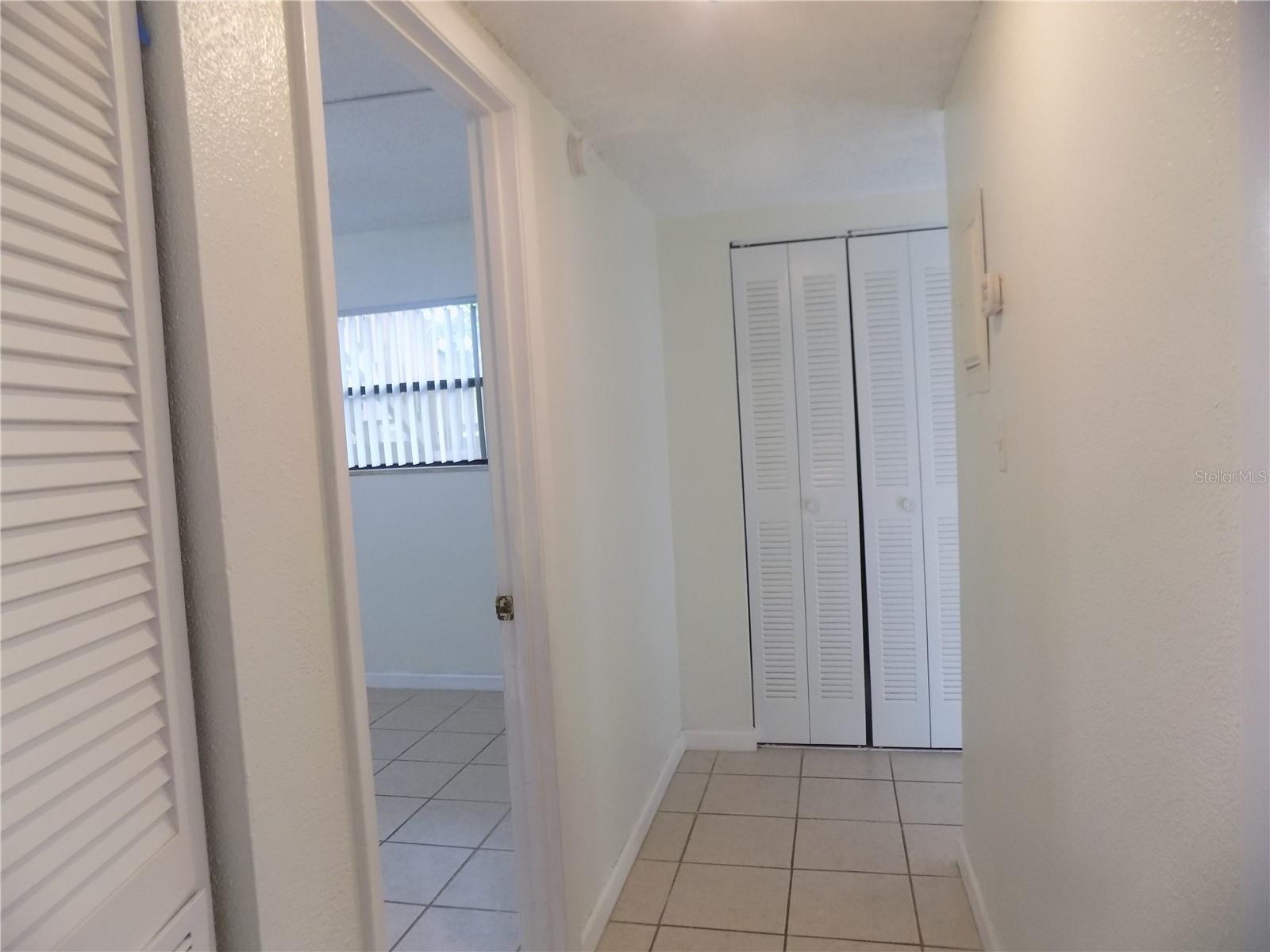 Image 30 of 60 For 2811 Archer Road W 191