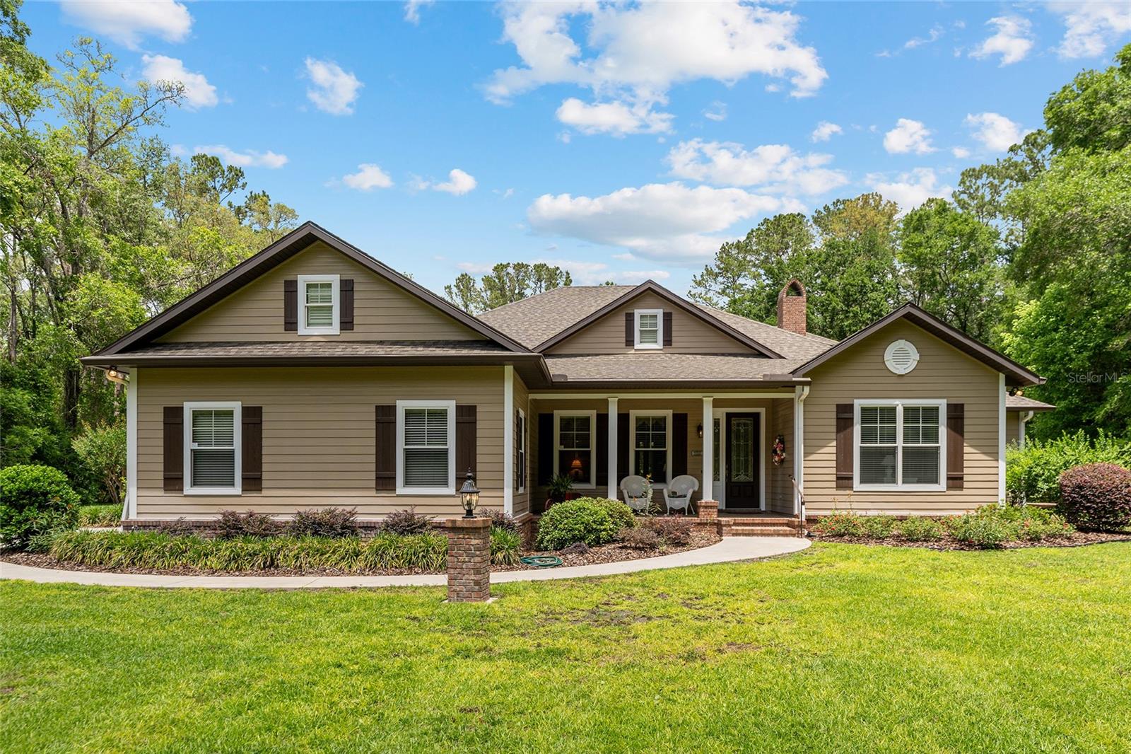 Image 3 of 100 For 19138 76th Avenue