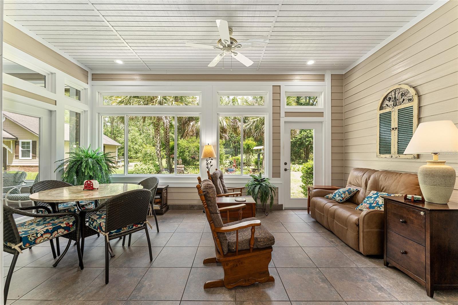 Image 31 of 100 For 19138 76th Avenue
