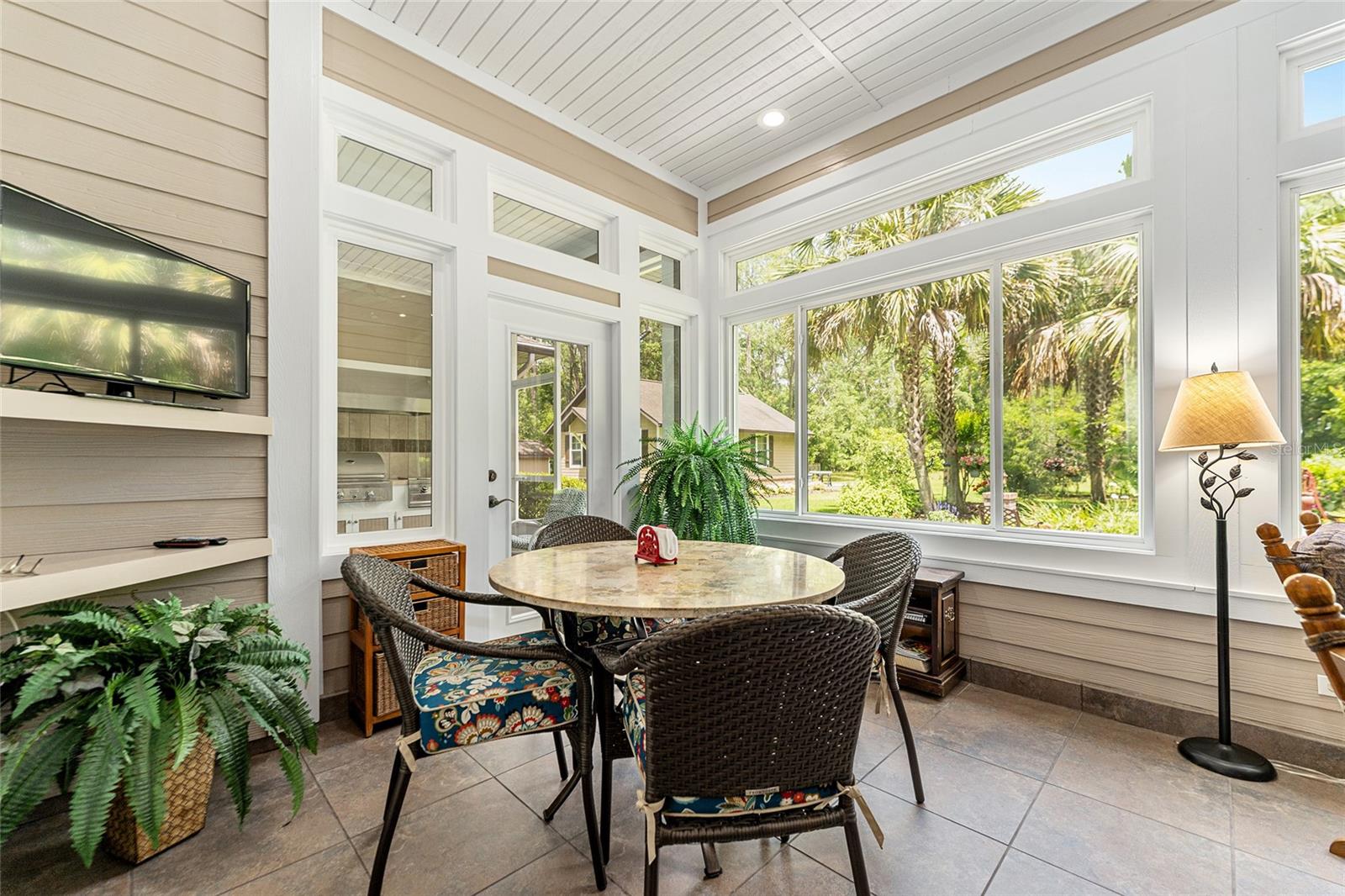 Image 33 of 100 For 19138 76th Avenue