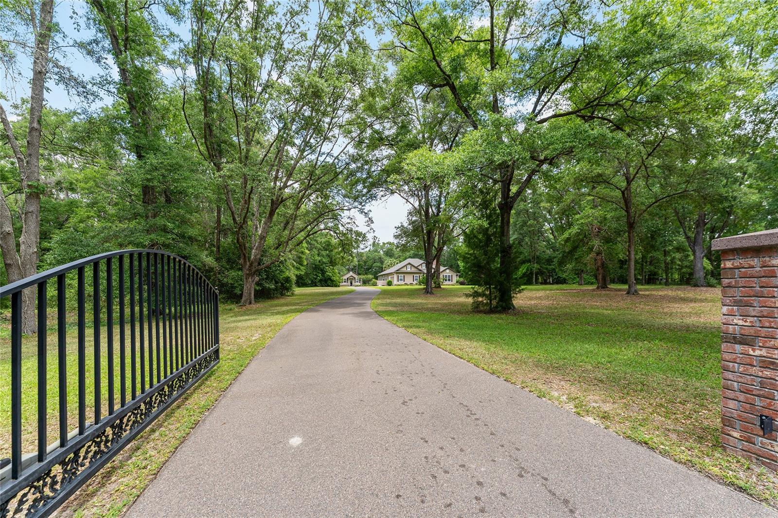 Image 5 of 100 For 19138 76th Avenue