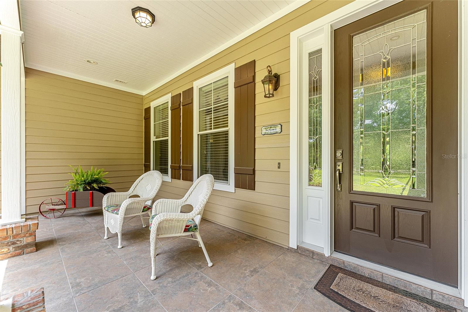 Image 6 of 100 For 19138 76th Avenue