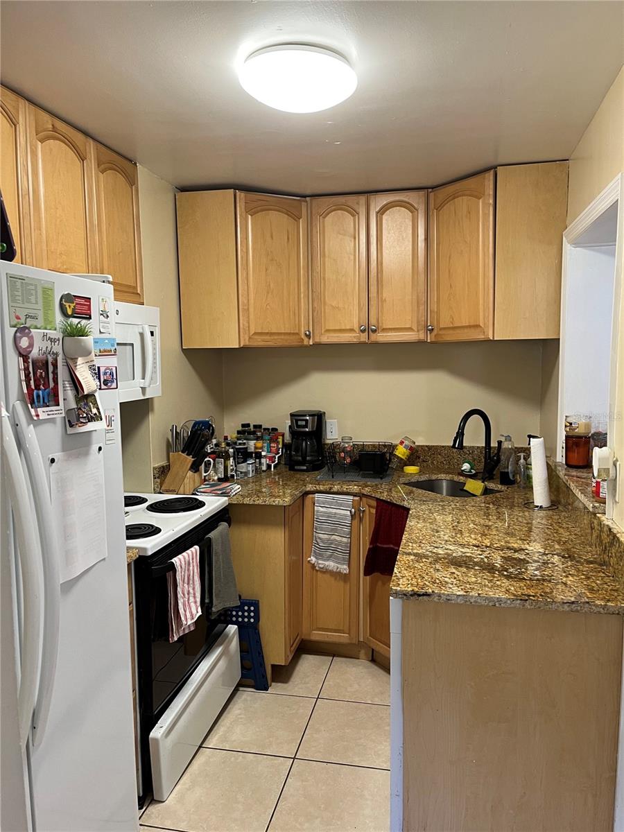 Image 2 of 6 For 2619 4th Avenue