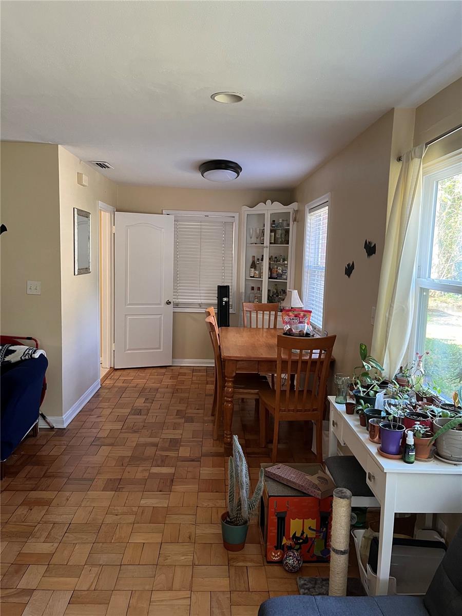 Image 4 of 6 For 2619 4th Avenue