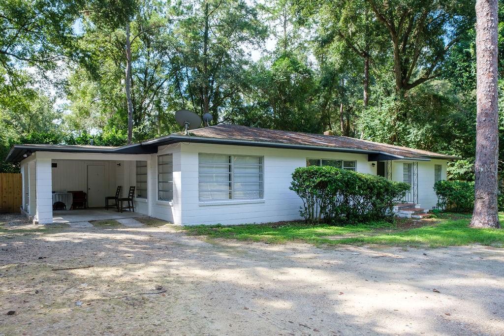 Listing Details for 3035 University Avenue, GAINESVILLE, FL 32607