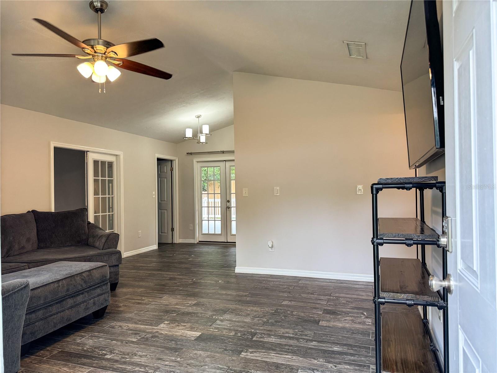 Image 10 of 30 For 2715 47th Place
