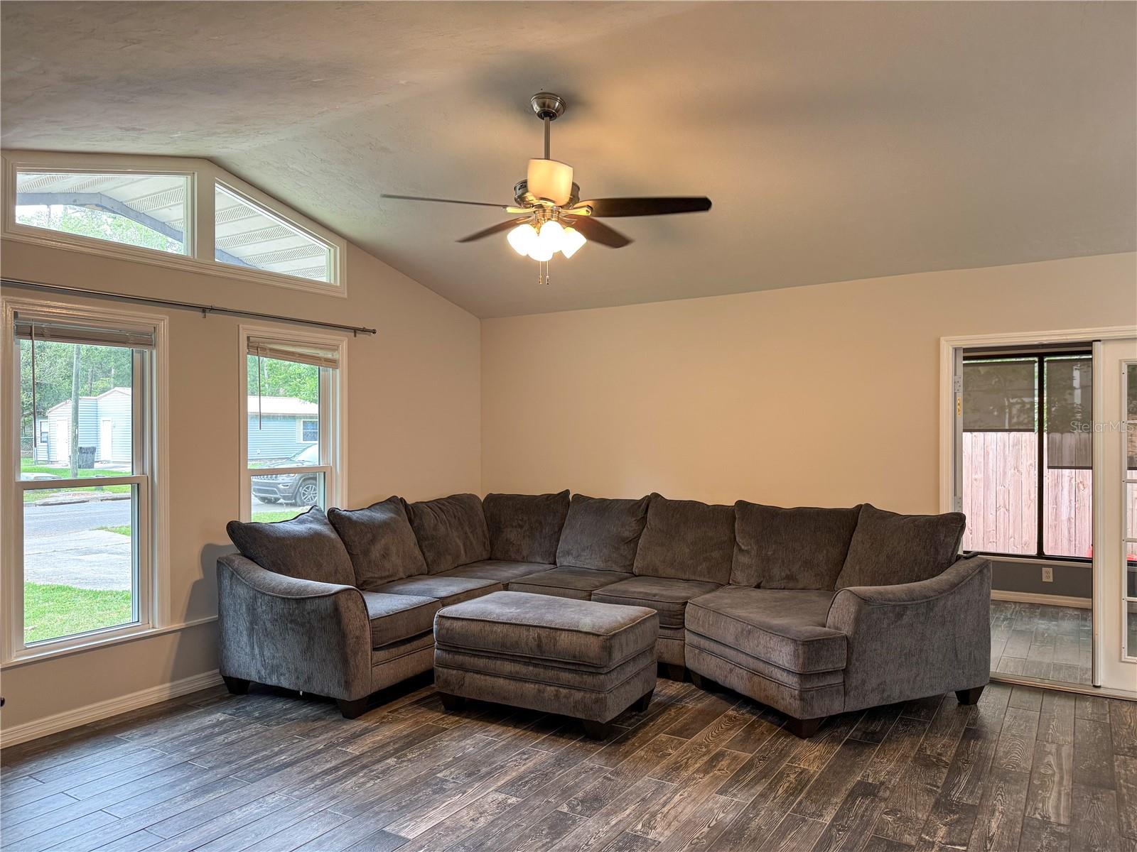 Image 11 of 30 For 2715 47th Place