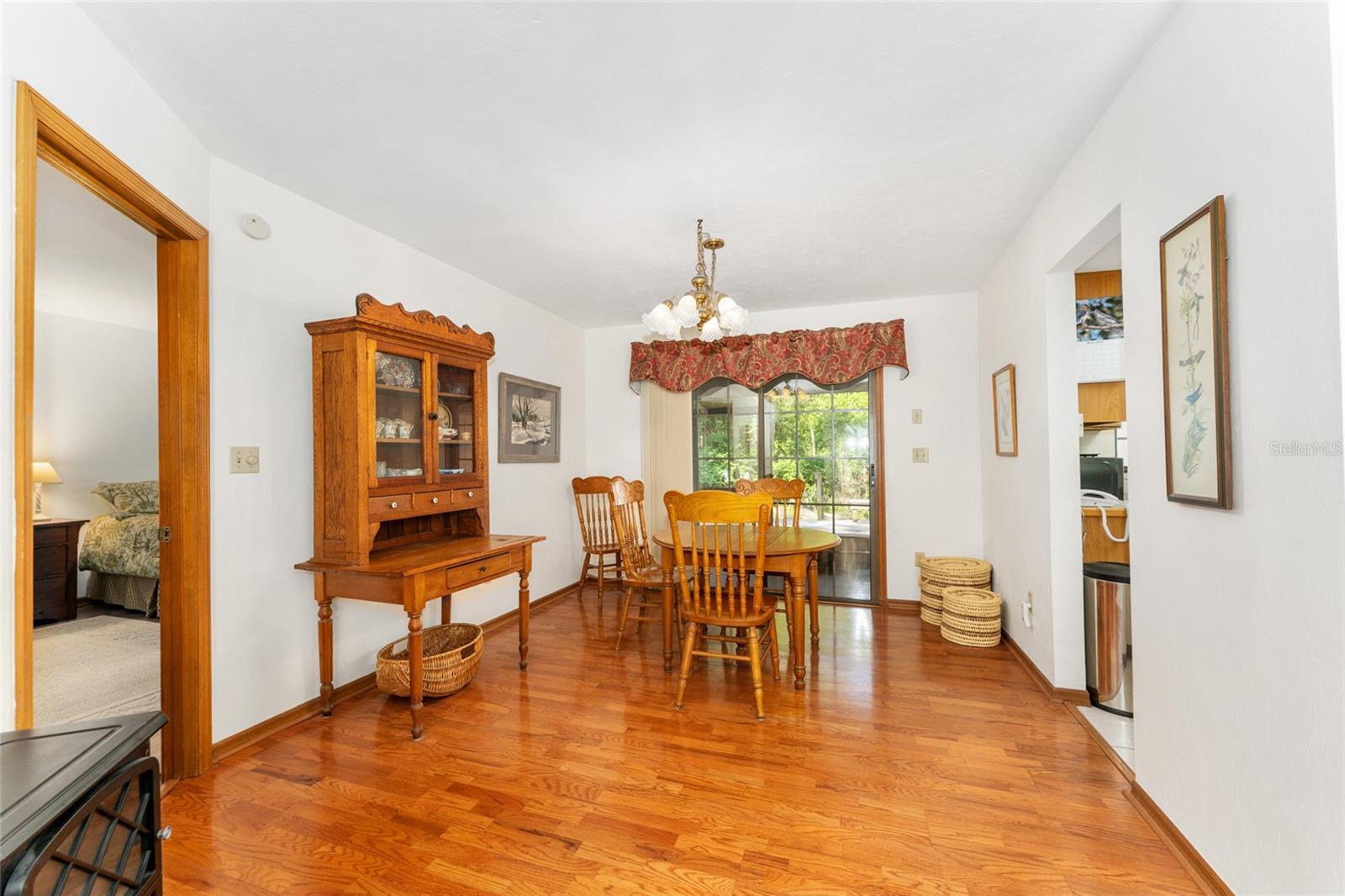 Image 14 of 48 For 7022 51st Terrace