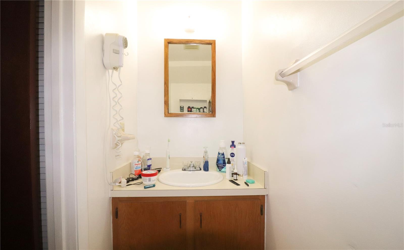 Image 20 of 43 For 2300 43rd Street T-3 - Room