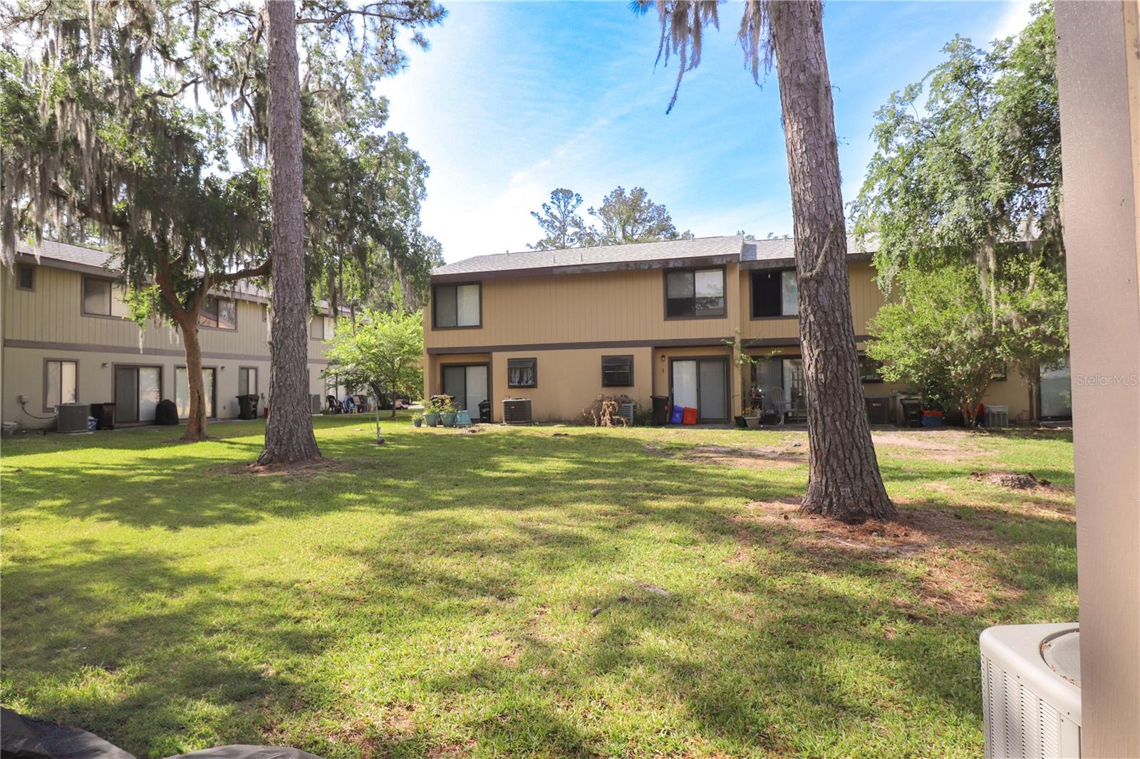 Image 37 of 43 For 2300 43rd Street T-3 - Room