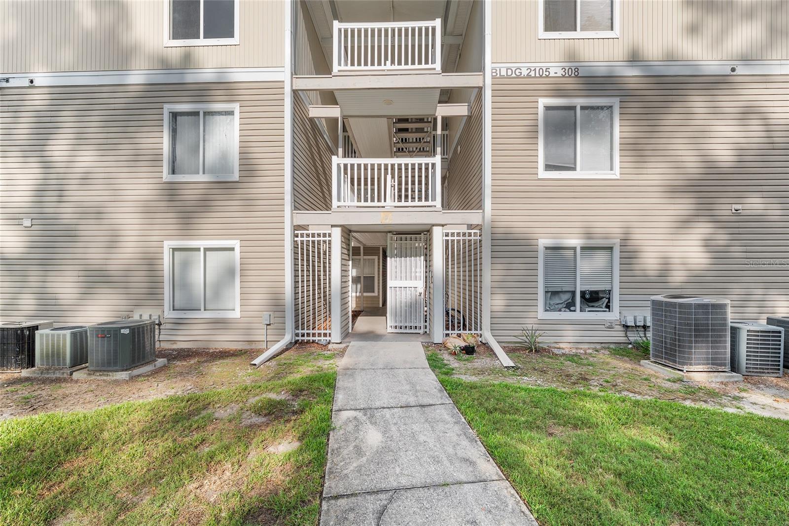 Image 4 of 49 For 4000 23rd Street 2-305