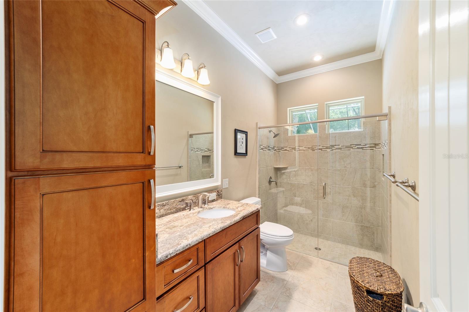 Image 43 of 81 For 3505 105th Street