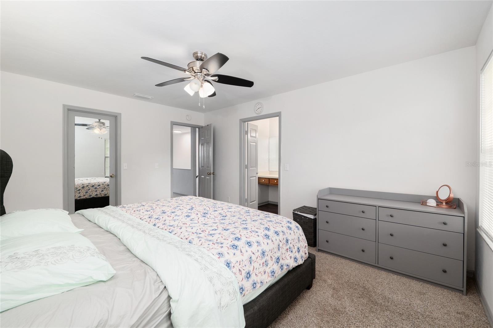 Image 23 of 58 For 938 42nd Terrace