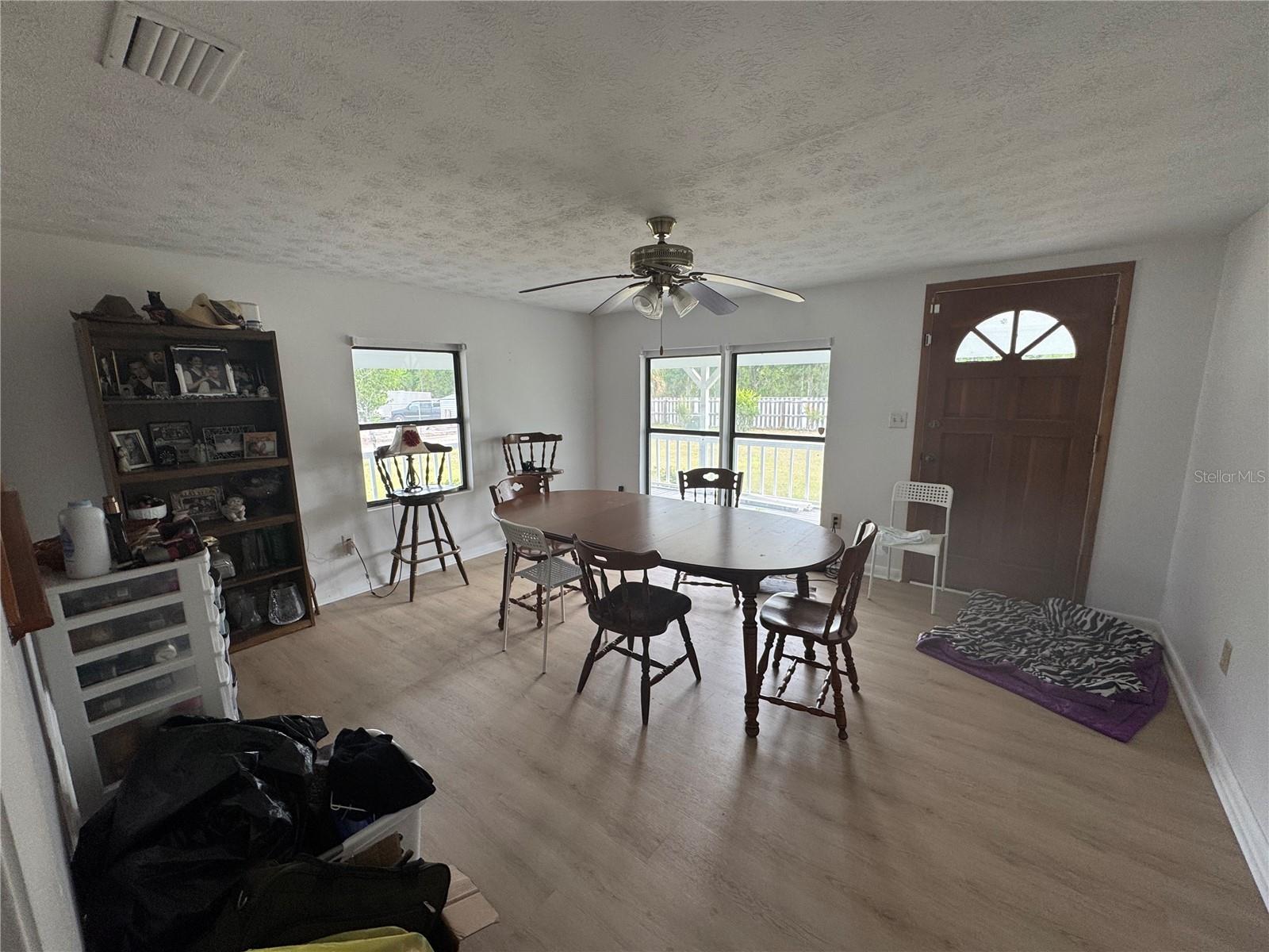 Image 10 of 16 For 5515-5517 Shad Road