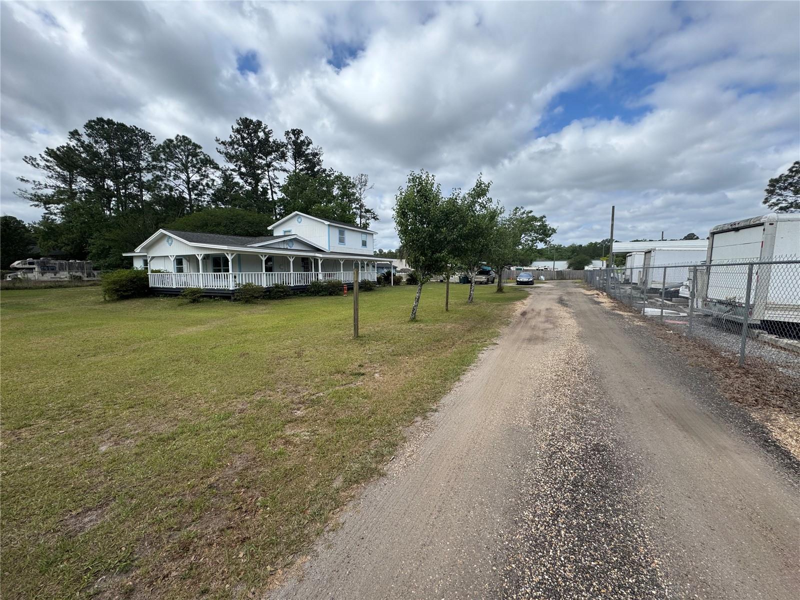 Image 16 of 16 For 5515-5517 Shad Road